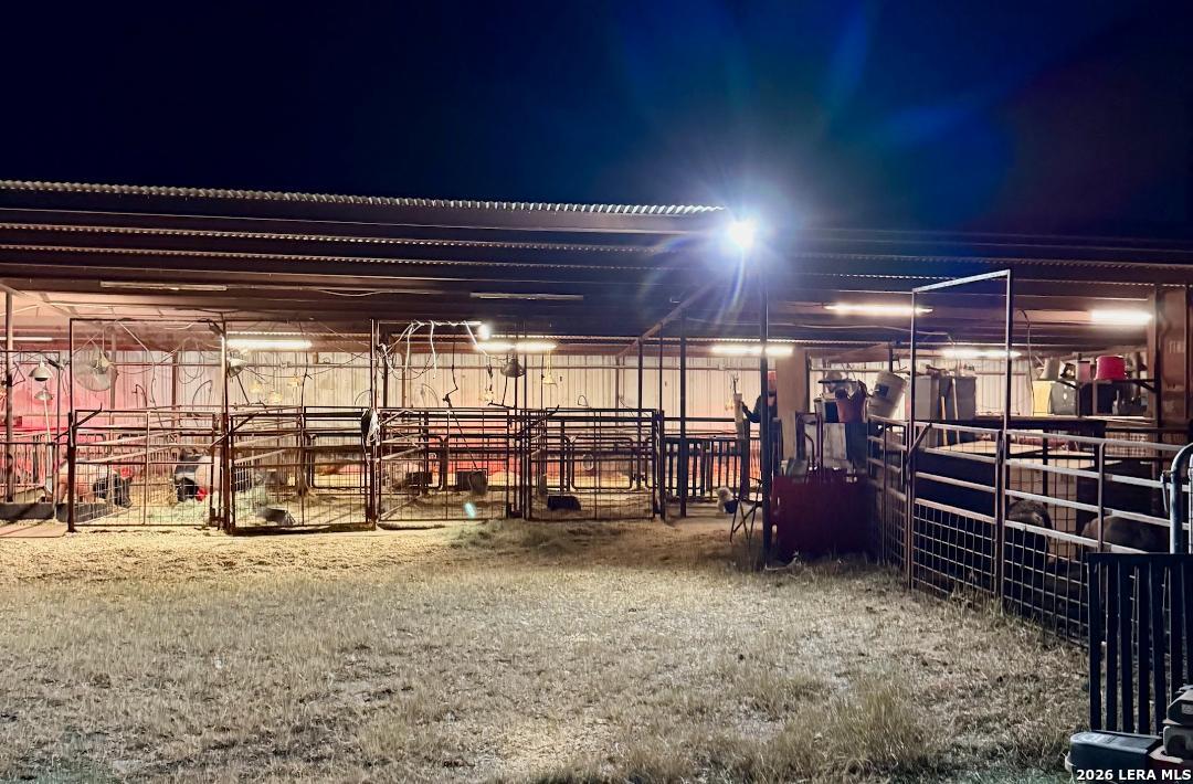 590 County Road 431 Pleasanton TX 78064