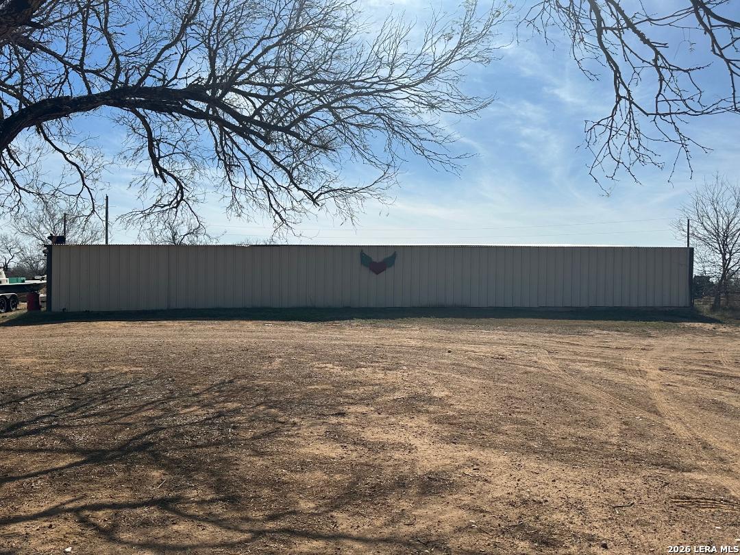 590 County Road 431 Pleasanton TX 78064