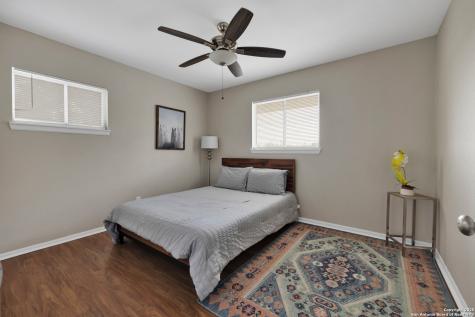 103 Shalimar Castle Hills TX 78213