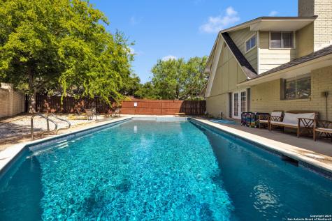 103 Shalimar Castle Hills TX 78213