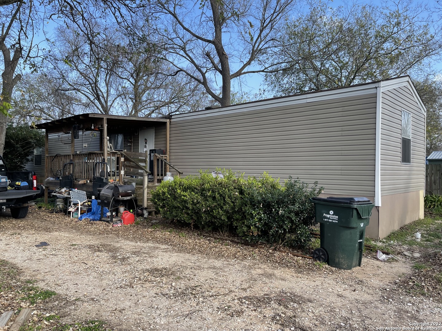 307 W Wheeler Street Stockdale TX 78160