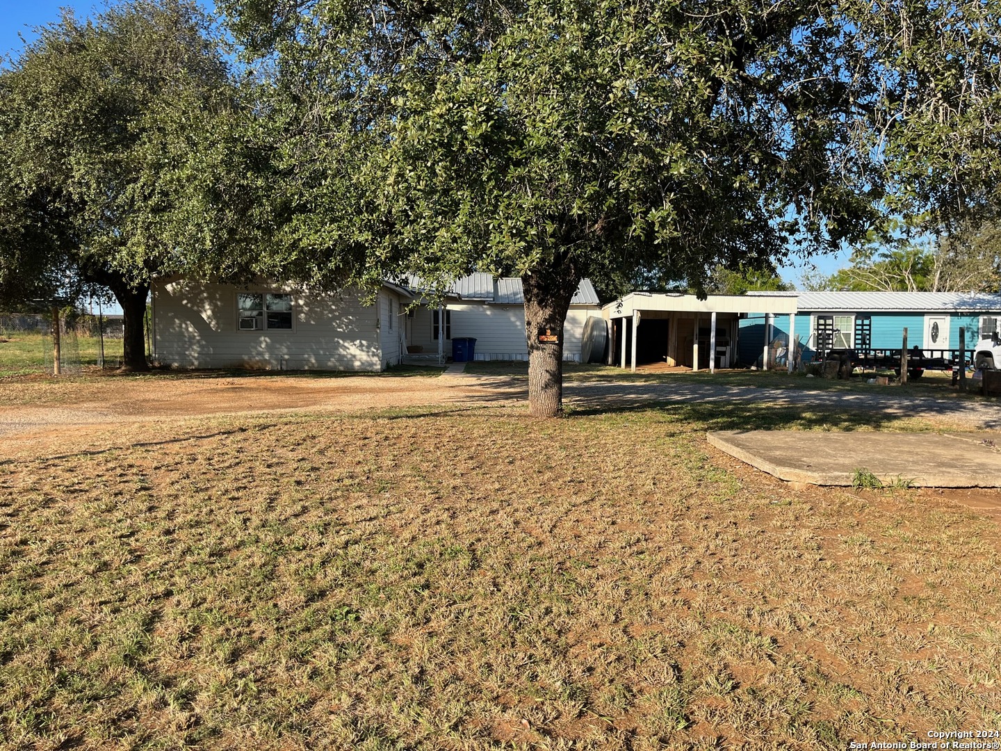 218 W White Street Dilley TX 78017