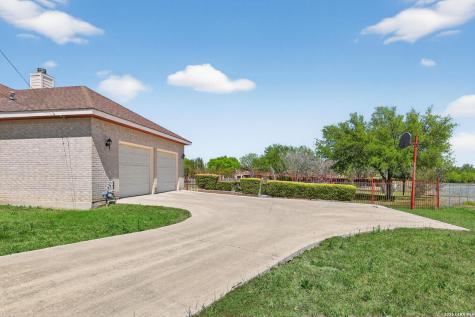 7627 Triple Wood Street China Grove TX 78263