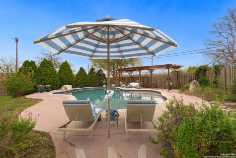 1312 1st Street Floresville TX 78114