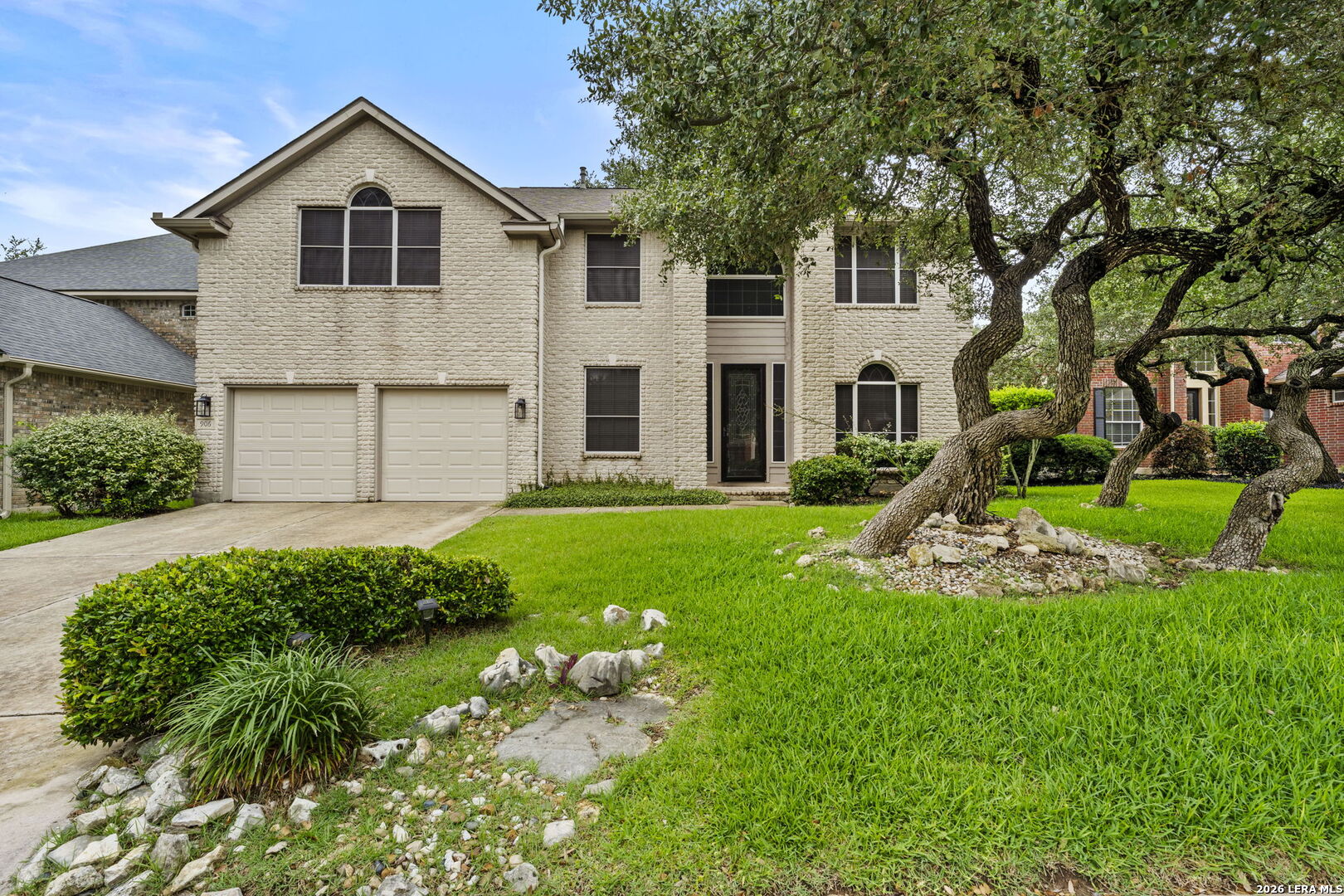 906 Elkins Lake San Antonio TX 78260
