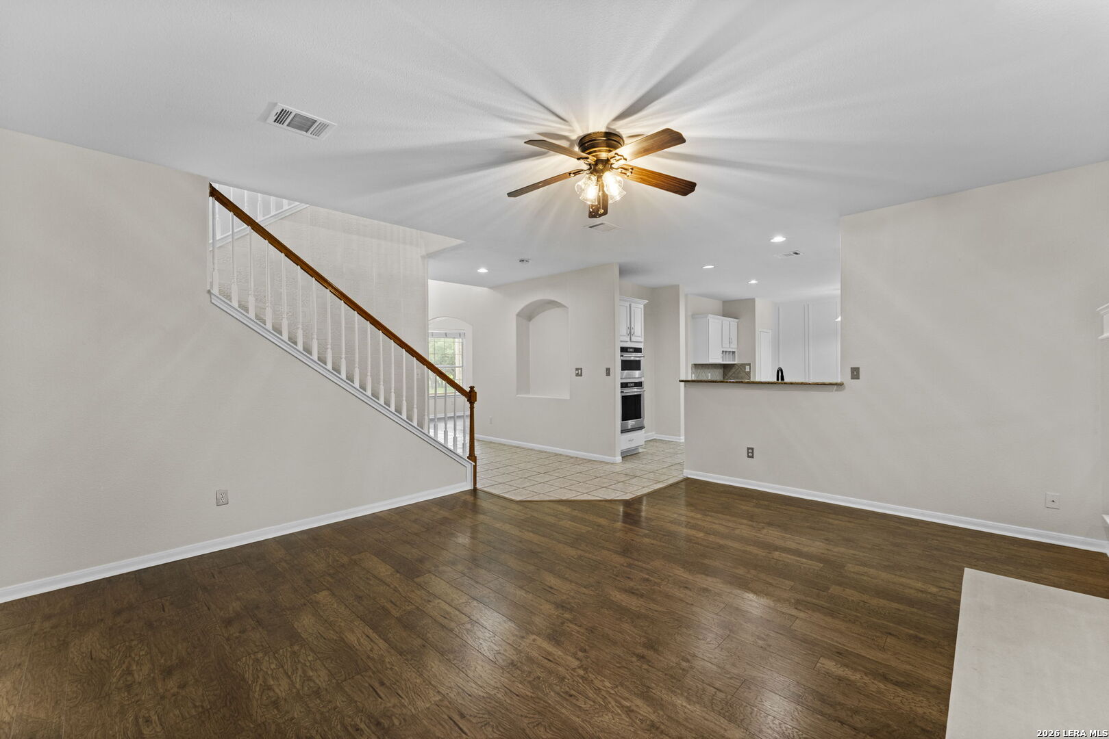 906 Elkins Lake San Antonio TX 78260