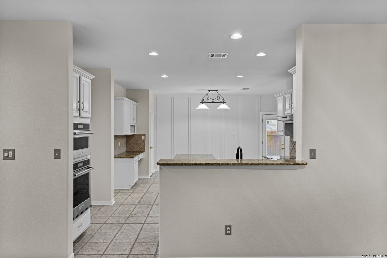 906 Elkins Lake San Antonio TX 78260