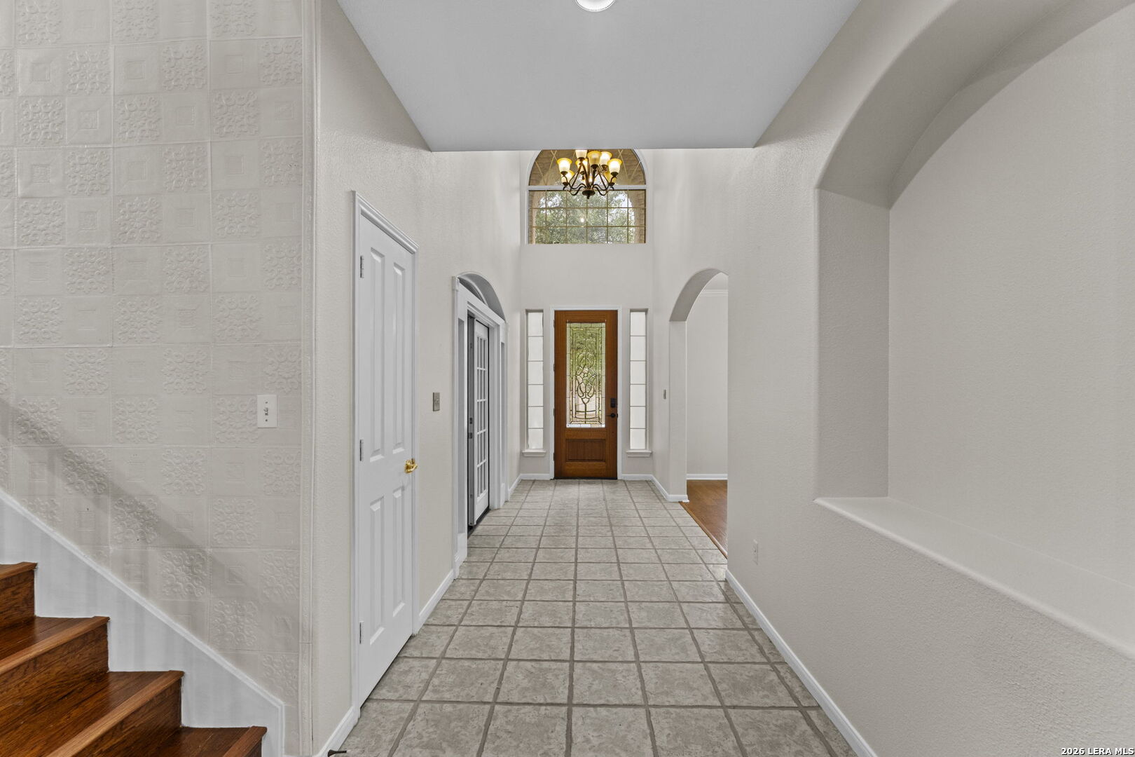 906 Elkins Lake San Antonio TX 78260