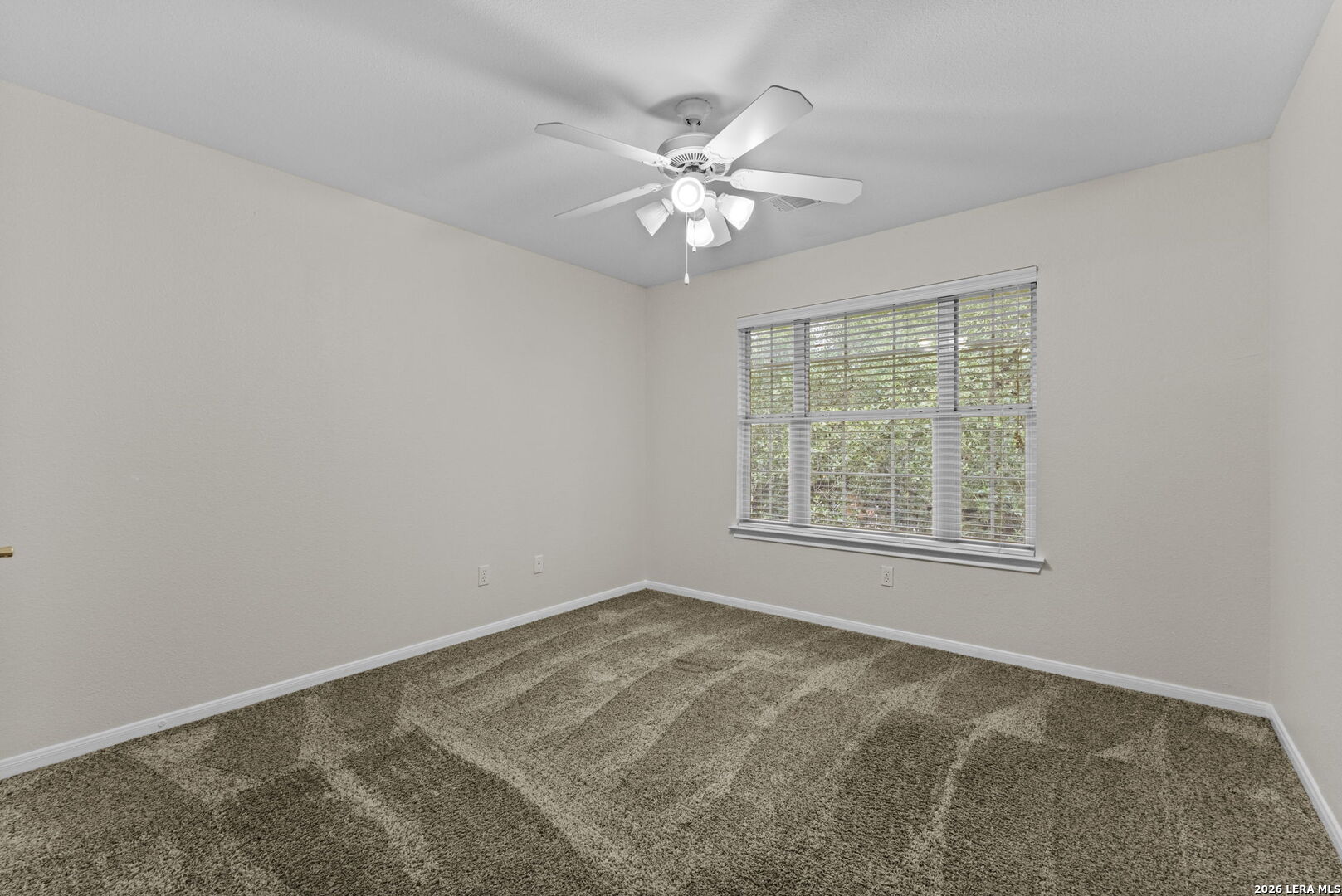 906 Elkins Lake San Antonio TX 78260