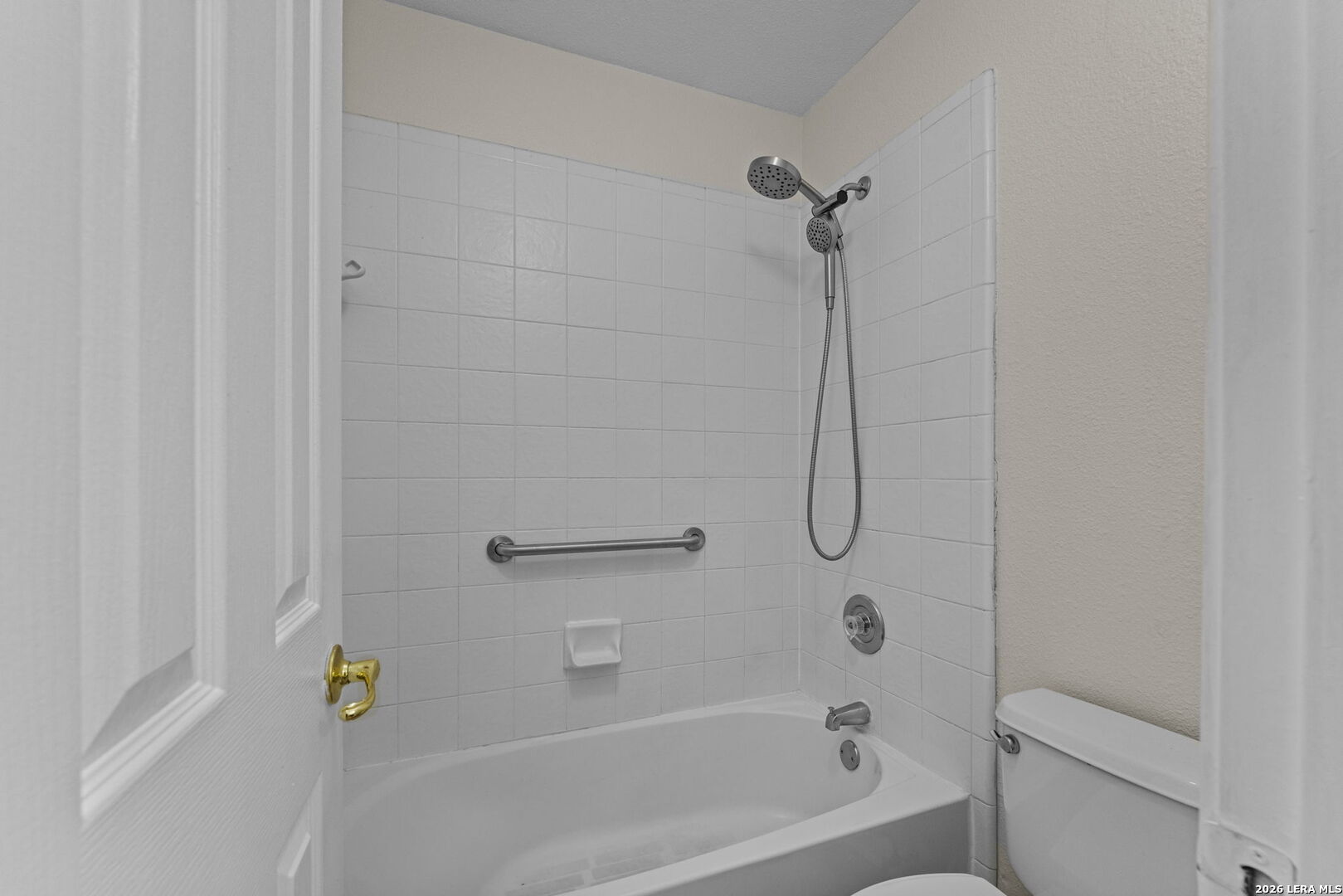 906 Elkins Lake San Antonio TX 78260