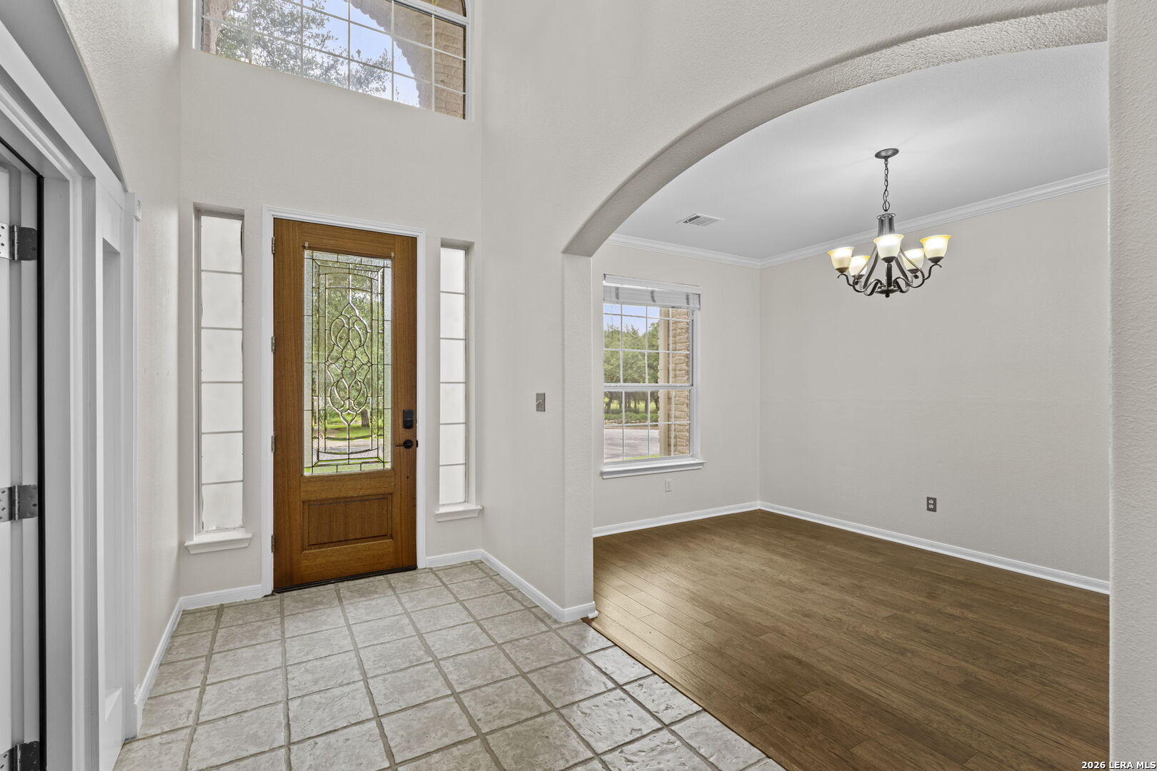 906 Elkins Lake San Antonio TX 78260