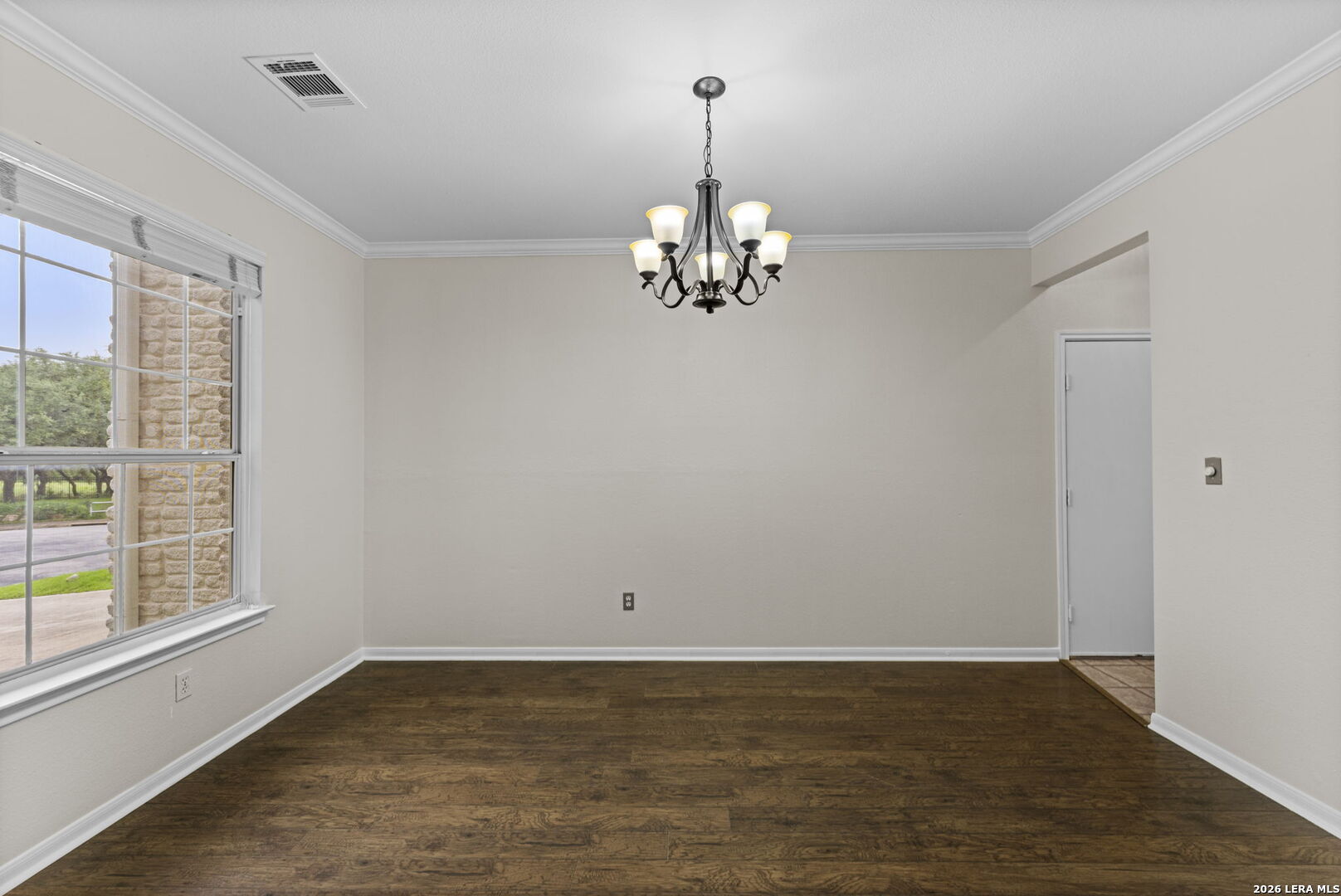 906 Elkins Lake San Antonio TX 78260