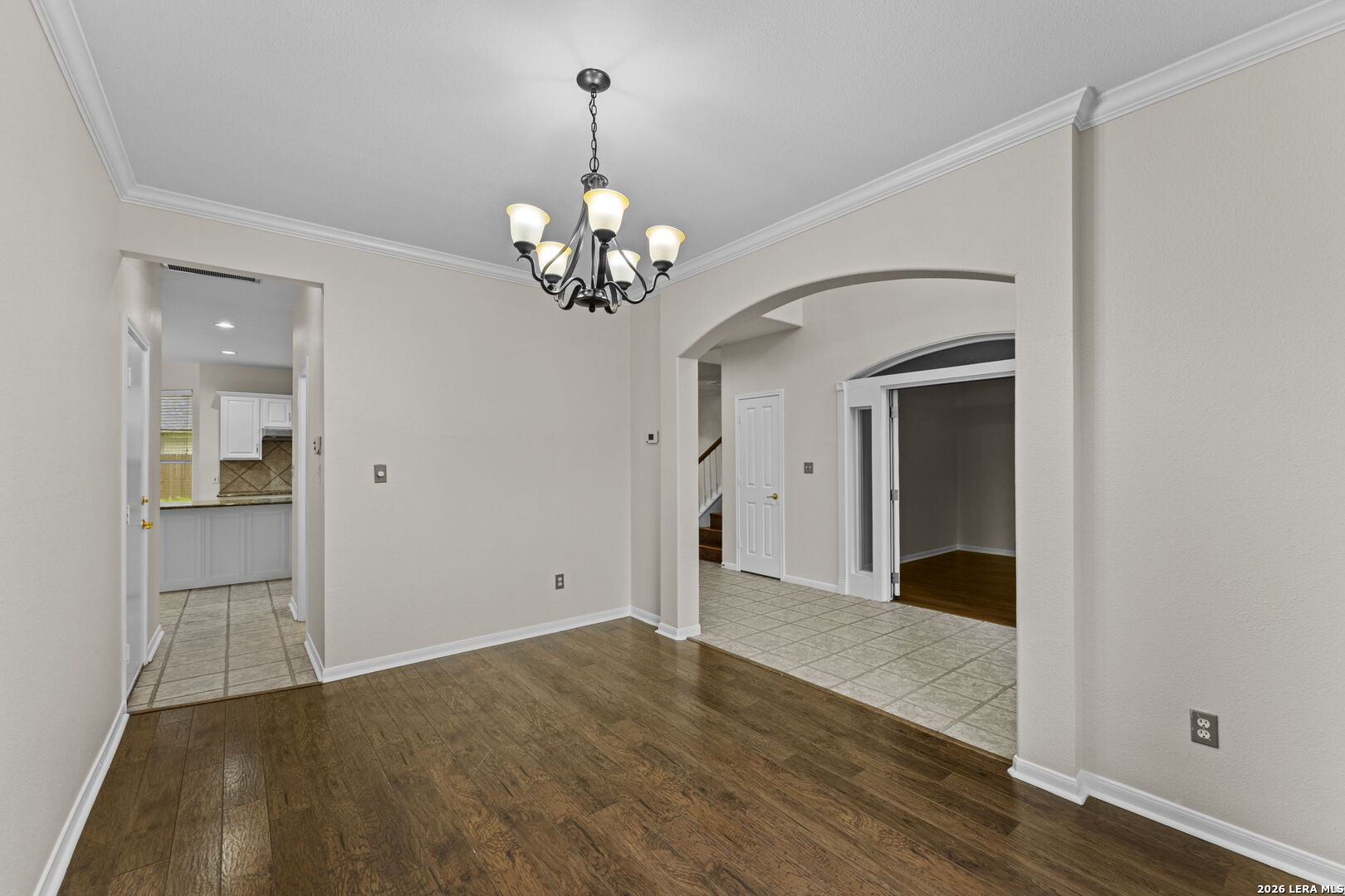 906 Elkins Lake San Antonio TX 78260