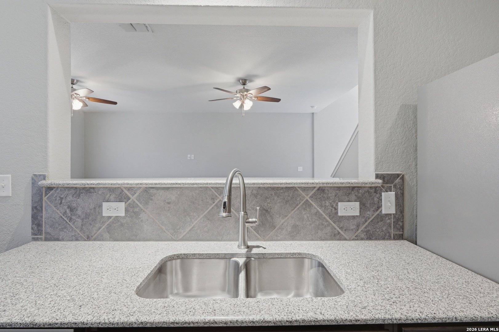 493 Auburn Park Selma TX 78154