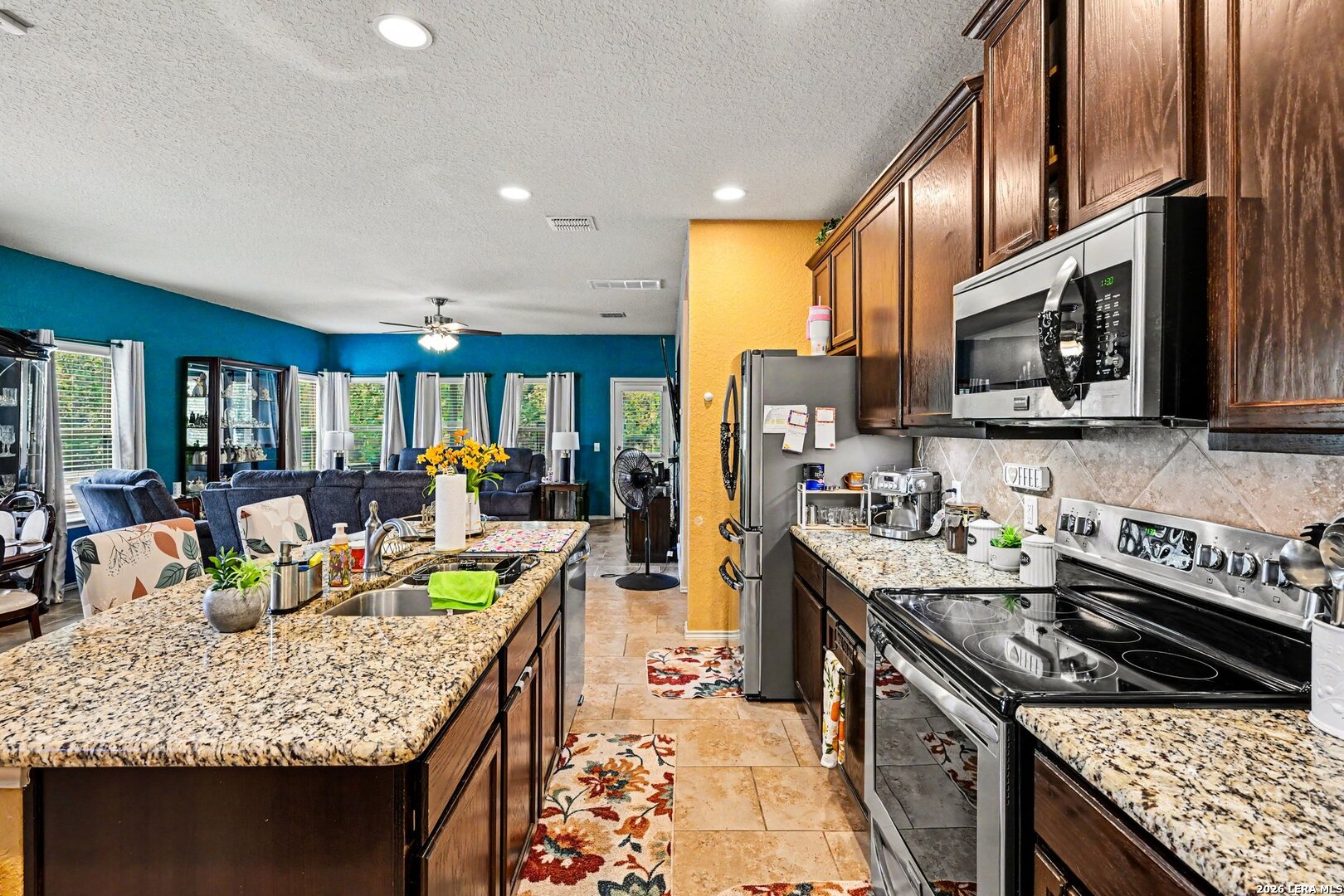 711 Oakwood Way San Antonio TX 78245