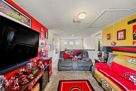 711 Oakwood Way San Antonio TX 78245
