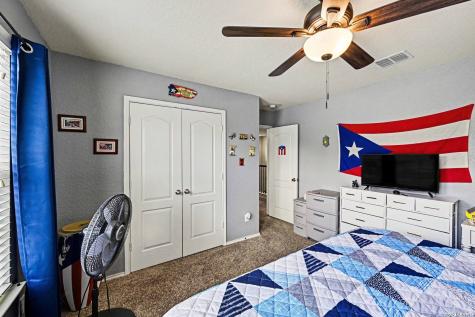 711 Oakwood Way San Antonio TX 78245