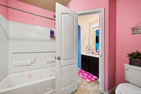 711 Oakwood Way San Antonio TX 78245
