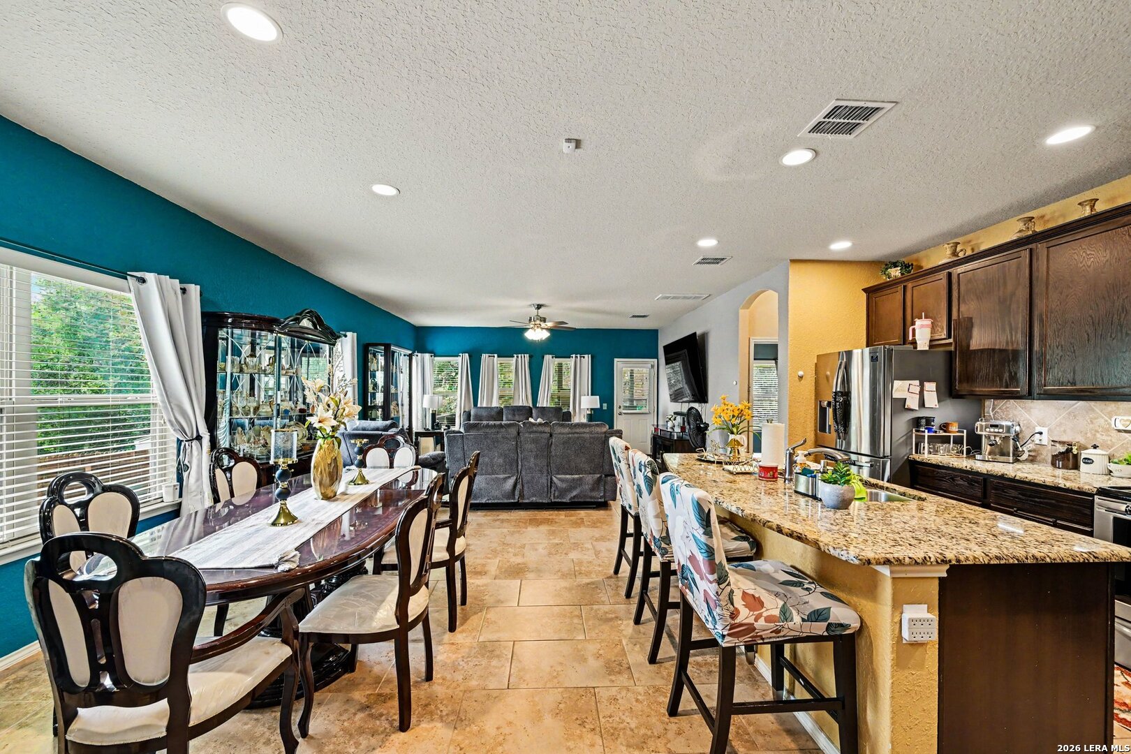 711 Oakwood Way San Antonio TX 78245