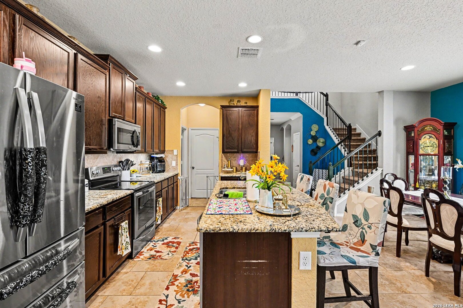 711 Oakwood Way San Antonio TX 78245