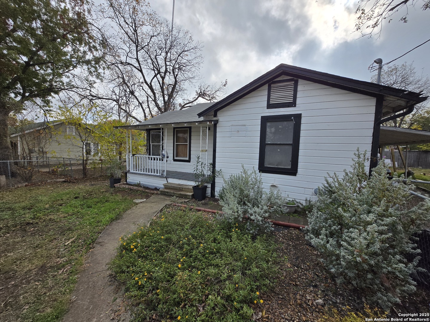 1518 Waverly San Antonio TX 78201