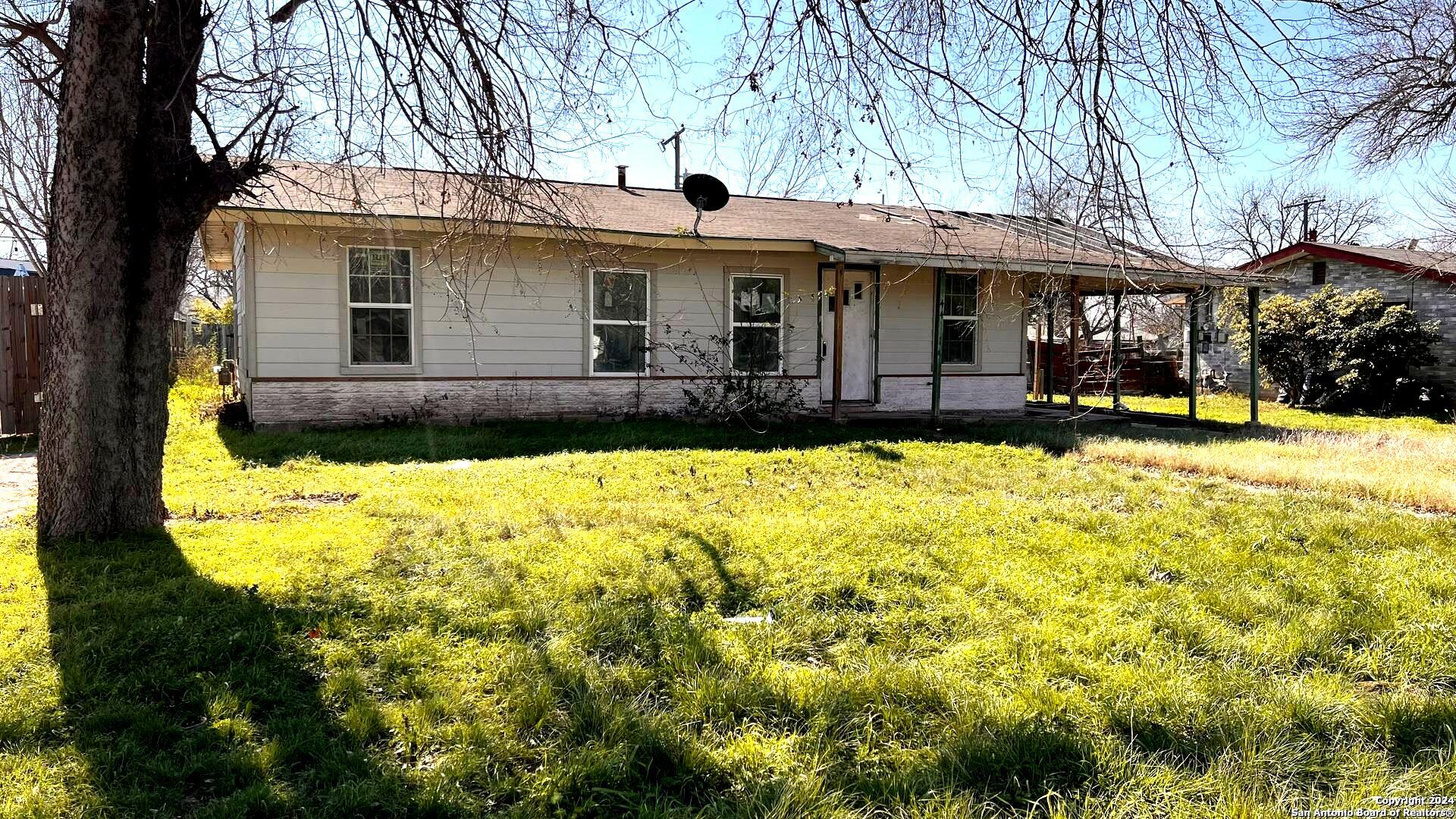 446 E Palfrey Street San Antonio TX 78223