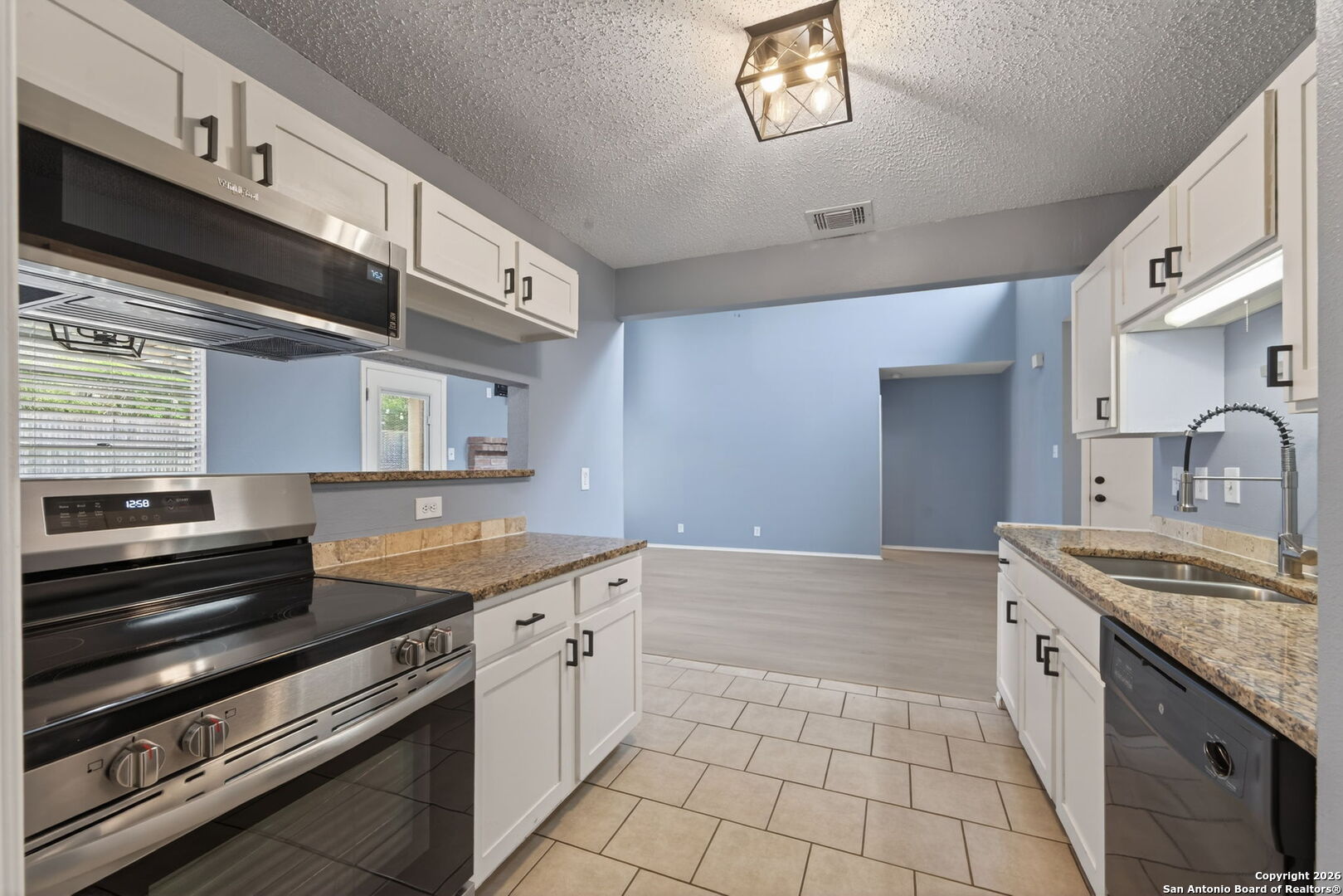 2415 Moss Terrace San Antonio TX 78232