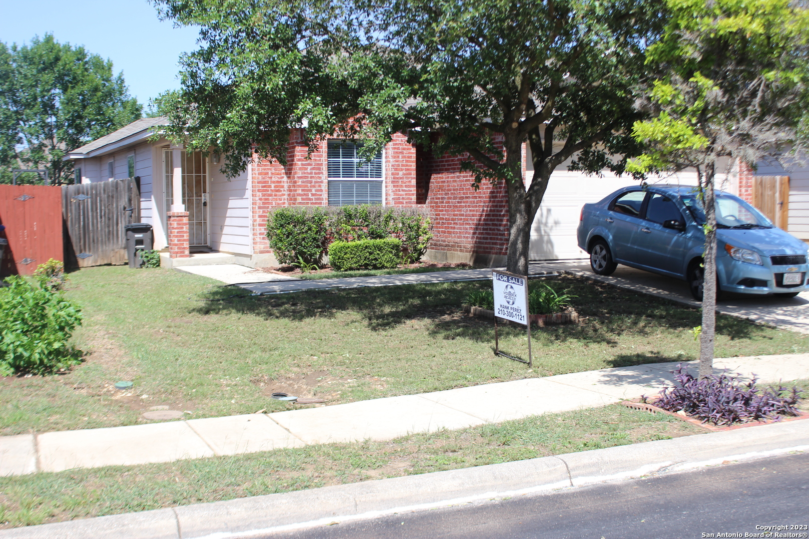 9015 Laguna Rio San Antonio TX 78251