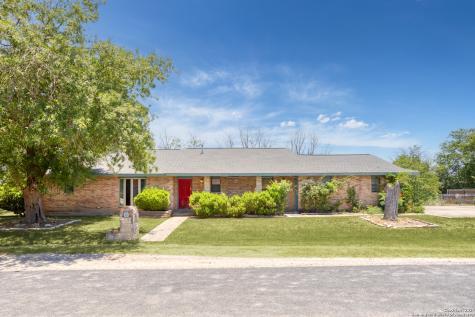1715 Jackson Street Castroville TX 78009