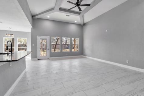 3938 New Mathis Elmendorf TX 78112