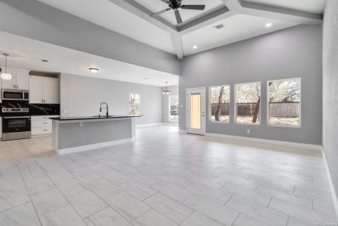 3938 New Mathis Elmendorf TX 78112
