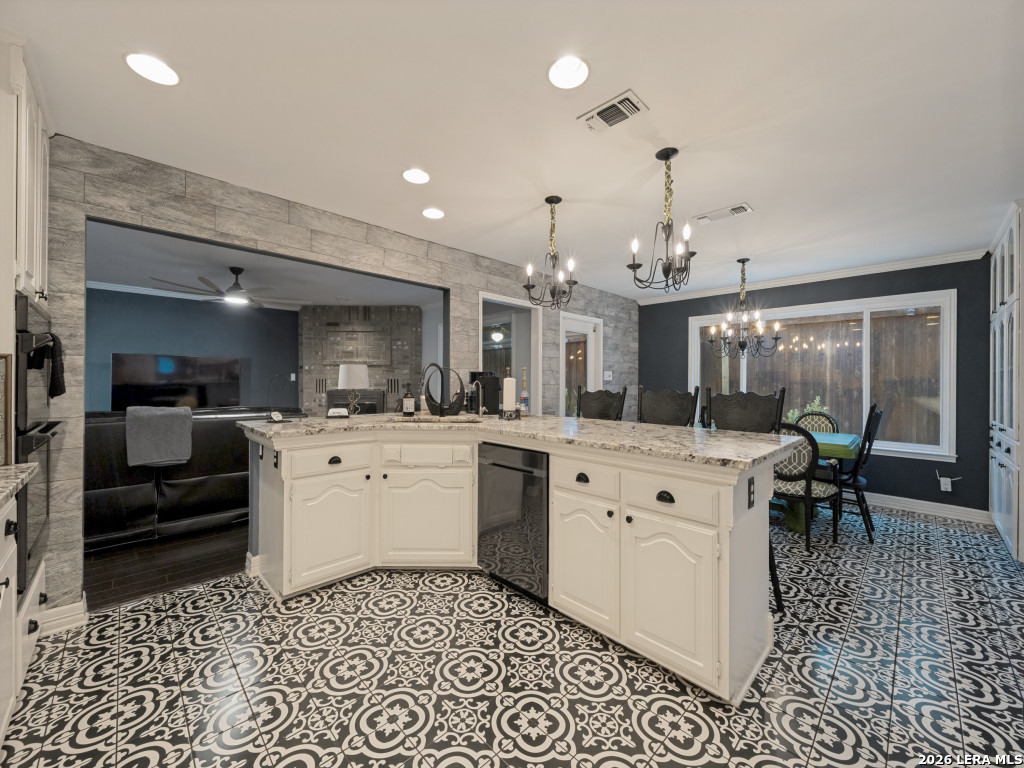 1933 Squire Circle New Braunfels TX 78130