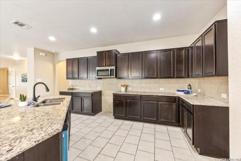 8737 Ironwood Hill San Antonio TX 78254