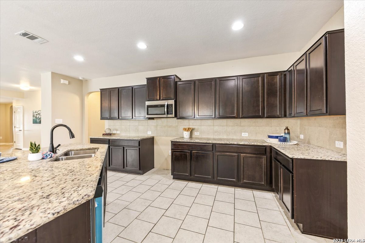 8737 Ironwood Hill San Antonio TX 78254