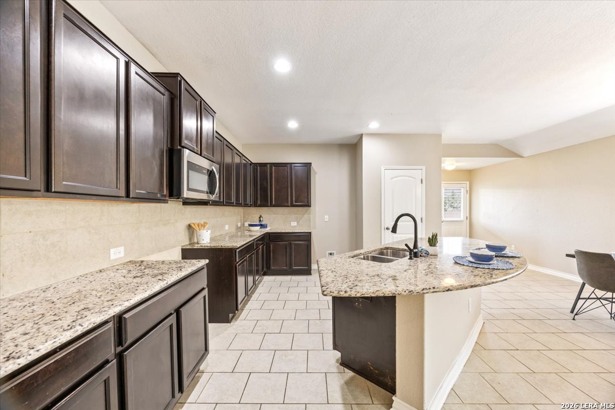 8737 Ironwood Hill San Antonio TX 78254