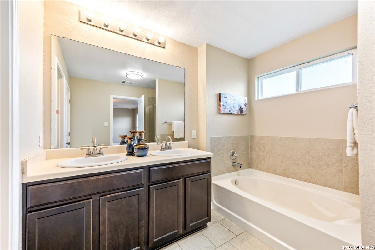8737 Ironwood Hill San Antonio TX 78254