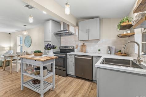 315 Saint James San Antonio TX 78202