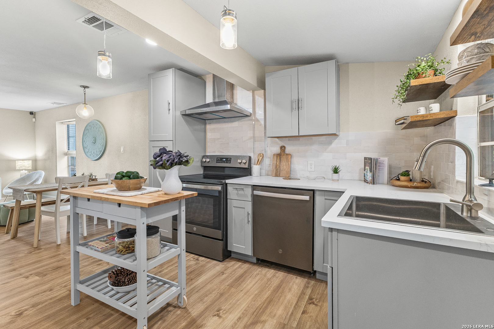 315 Saint James San Antonio TX 78202