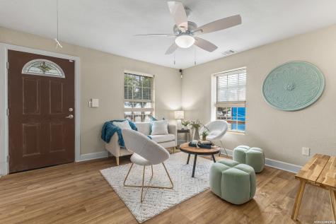 315 Saint James San Antonio TX 78202