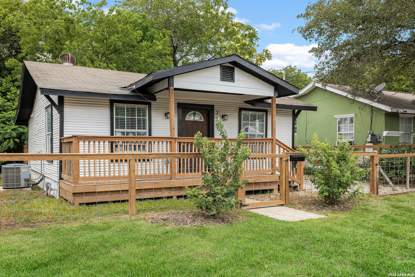315 Saint James San Antonio TX 78202
