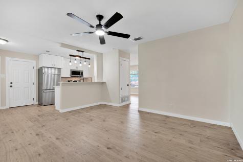 7022 Forest Meadow Street San Antonio TX 78240