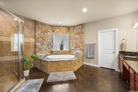244 Leather Leaf Boerne TX 78006