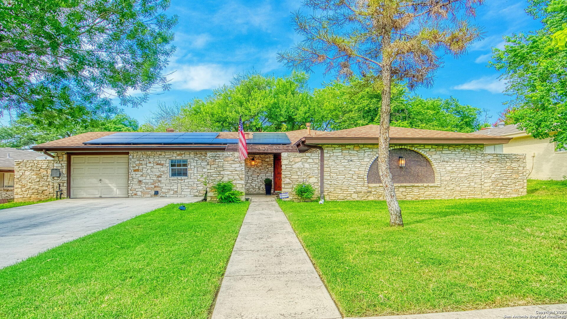 6127 Forest Wood Street San Antonio TX 78240