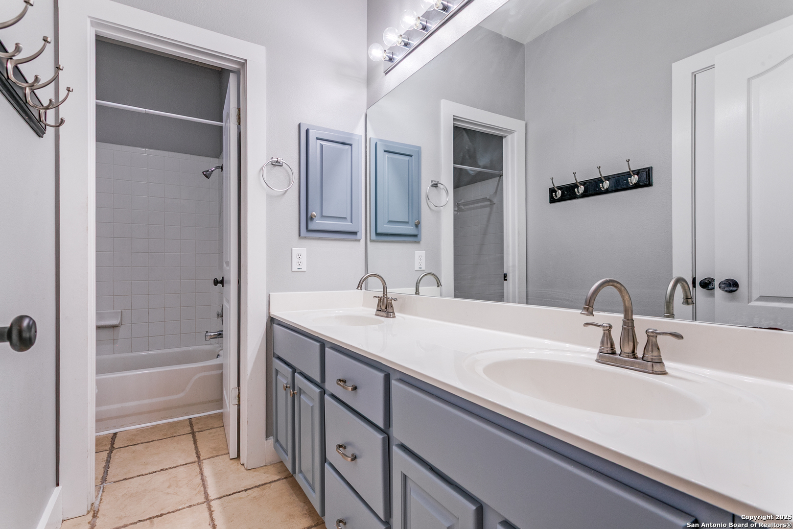 3102 Mares Meadows San Antonio TX 78247