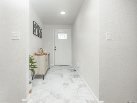 14223 Ridge Dale San Antonio TX 78233