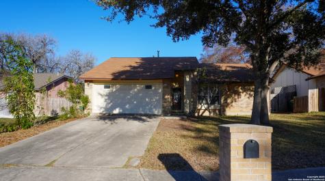 189 Meadowland Universal City TX 78148
