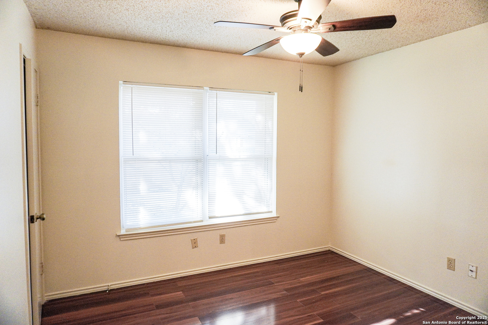 189 Meadowland Universal City TX 78148