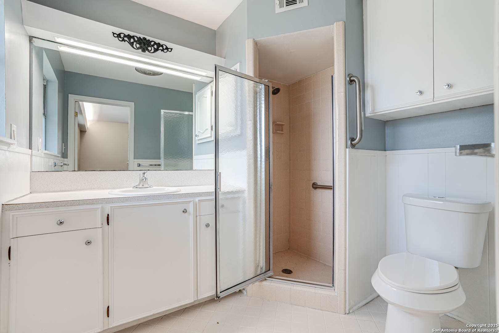 211 E Woodlake San Antonio TX 78229