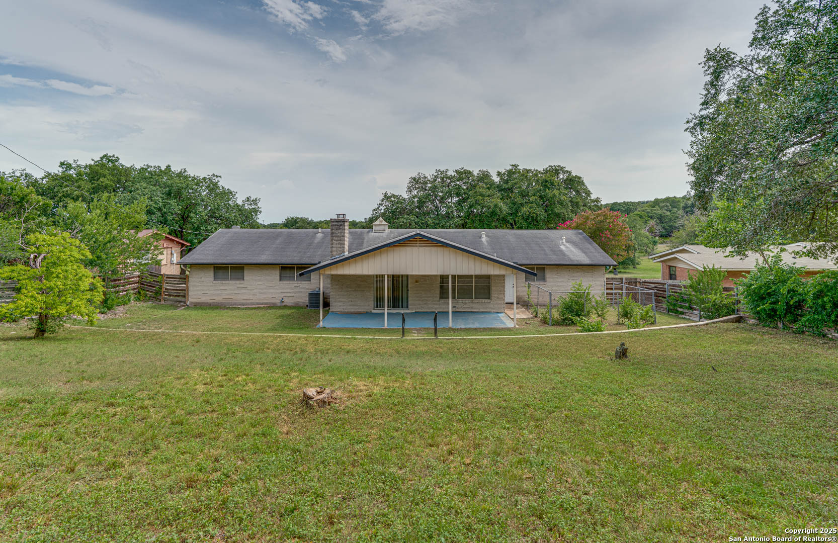 211 E Woodlake San Antonio TX 78229