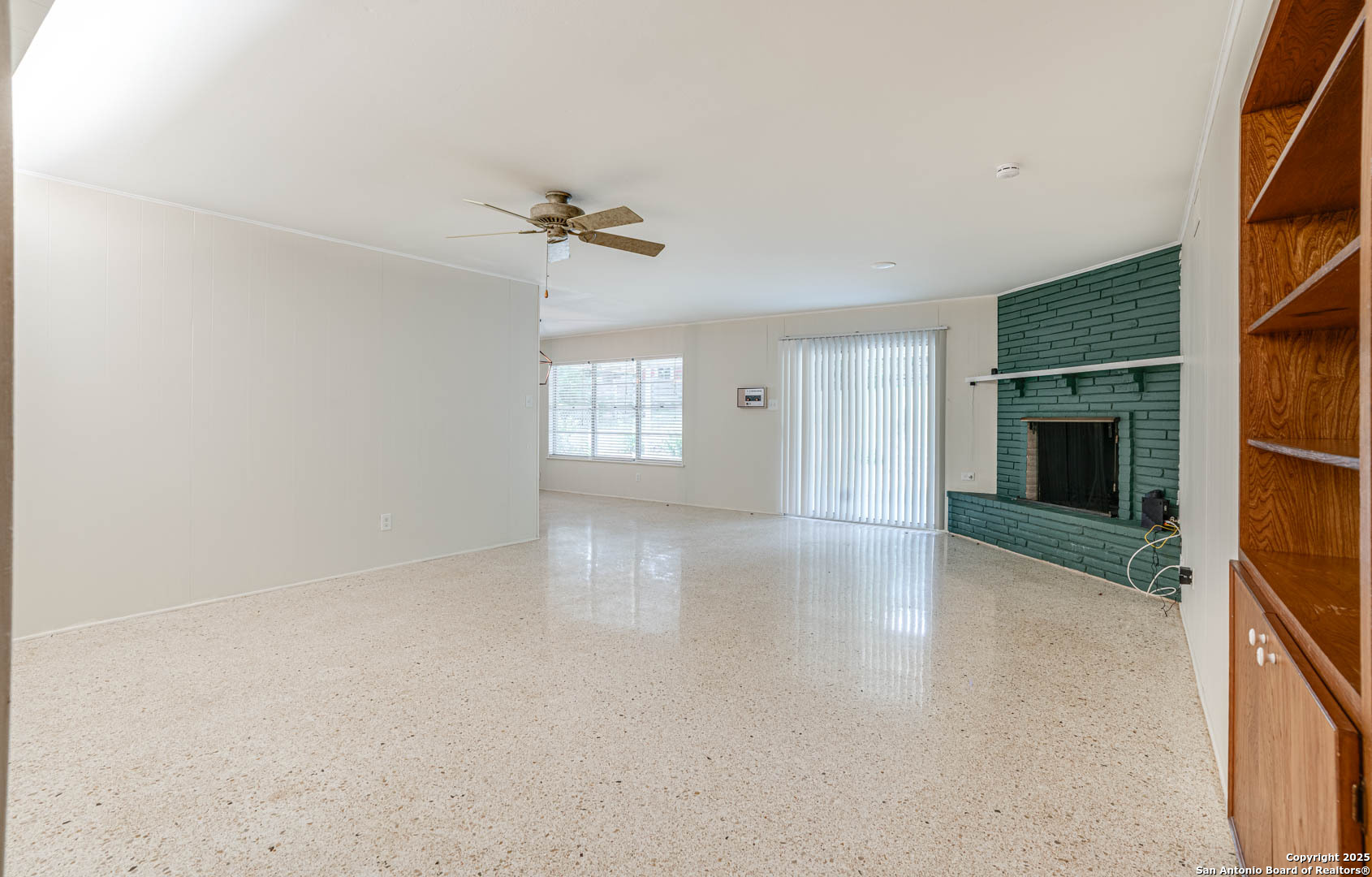 211 E Woodlake San Antonio TX 78229